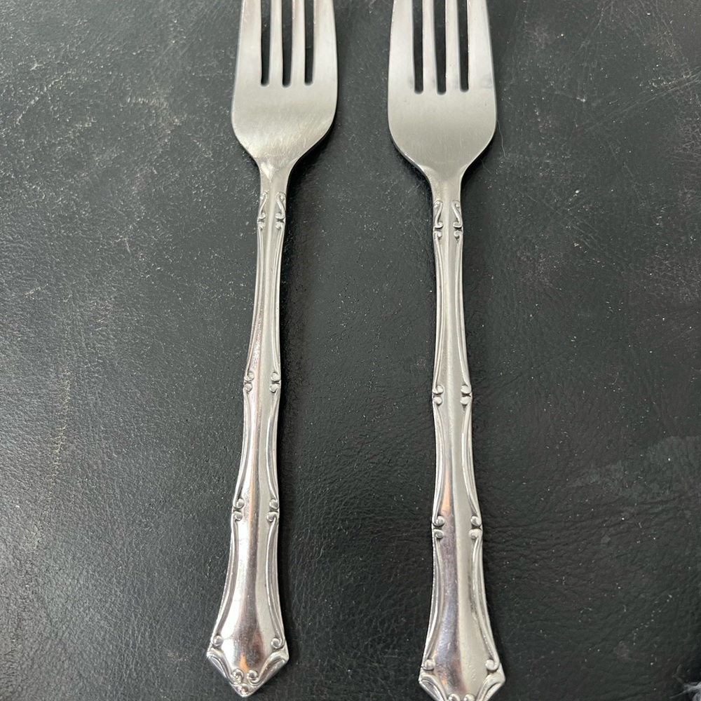 Rogers Co Stainless Japan colonial mood pattern dinner forks